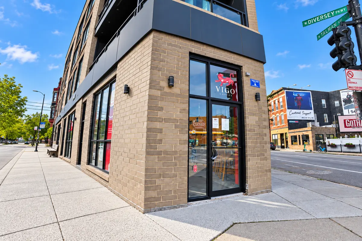 2800 N Lincoln AVE, Chicago, IL 60657