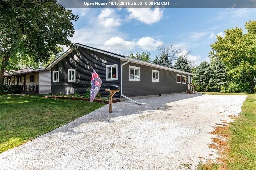 204 E McKinley ST, Jefferson, IA 50129