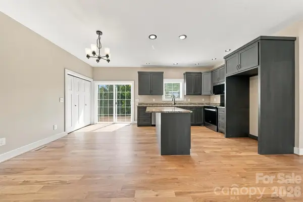 2937 Frank Whisnant RD, Morganton, NC 28655