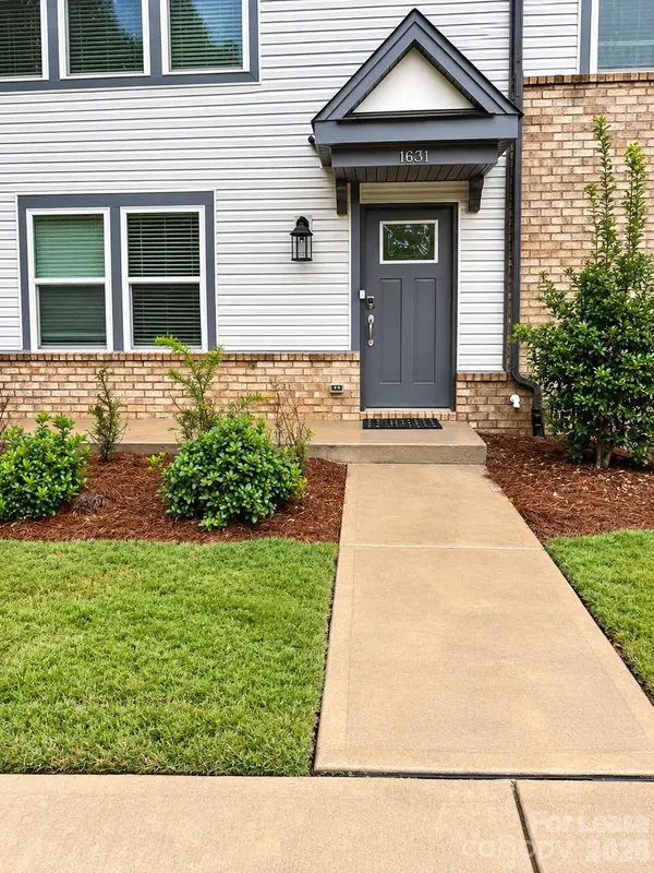 1631 Blanche ST, Charlotte, NC 28262