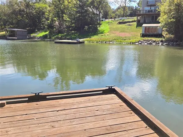 393 W Sugar Lake DR, Mound City, KS 66056