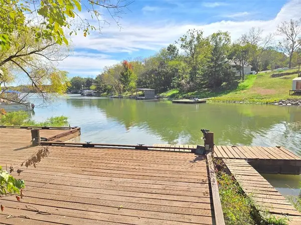 393 W Sugar Lake DR, Mound City, KS 66056