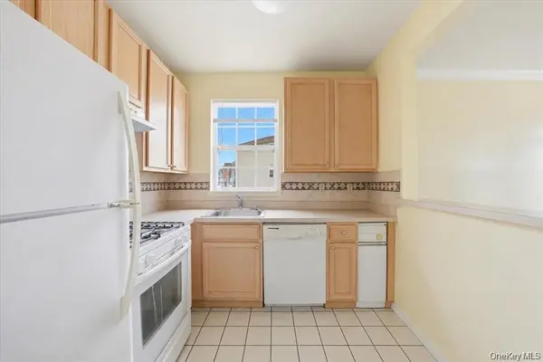 163 Surf DR #106, Bronx, NY 10473