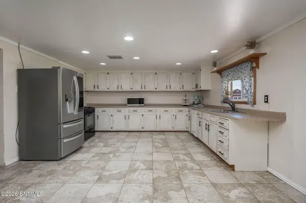 807 Aliyah RD, Las Cruces, NM 88007