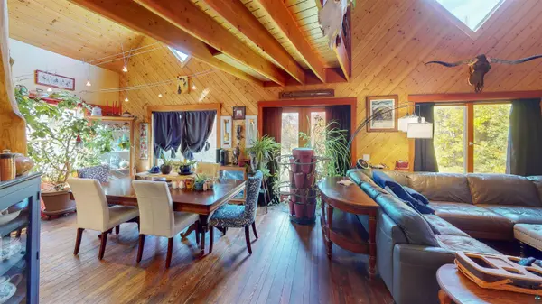 40 Maple Hill Dr, Grand Marais, MN 55604