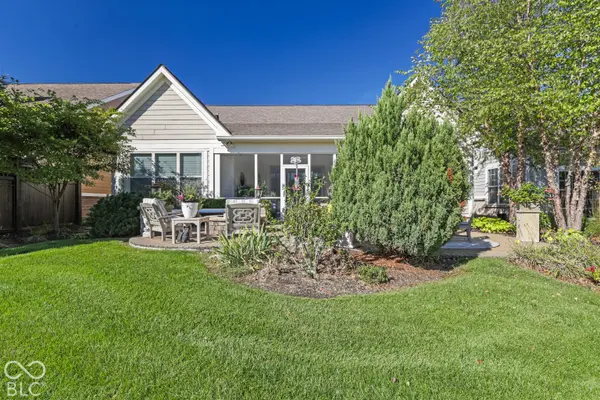 15233 Kampen CIR, Carmel, IN 46033
