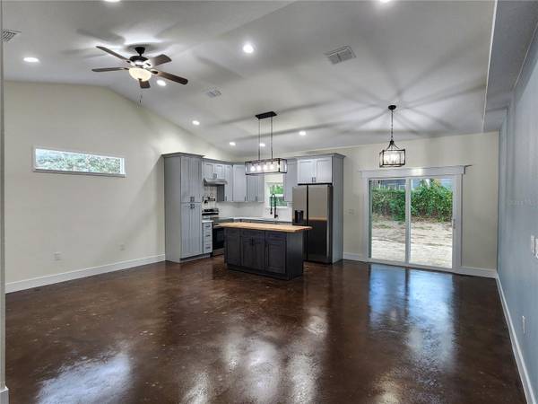 Address not disclosed, Lady Lake, FL 32159
