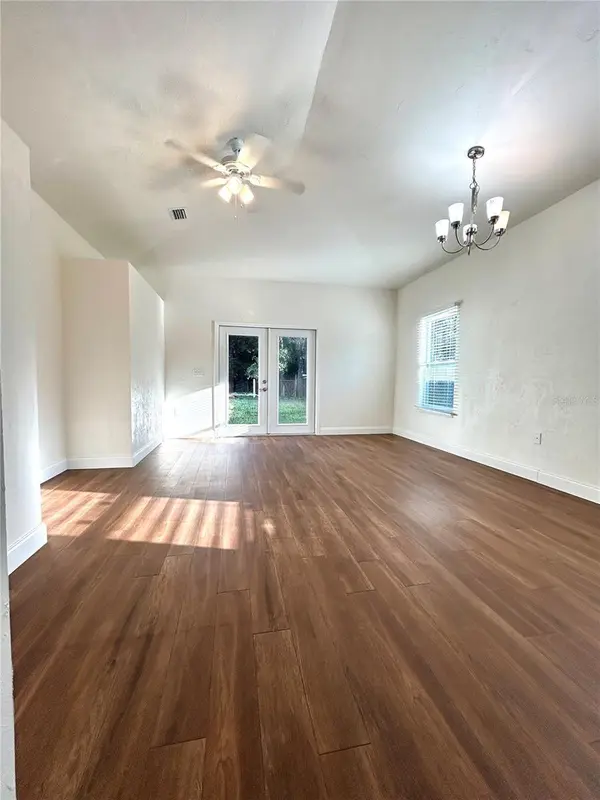 2024 NE 4TH AVE, Gainesville, FL 32641