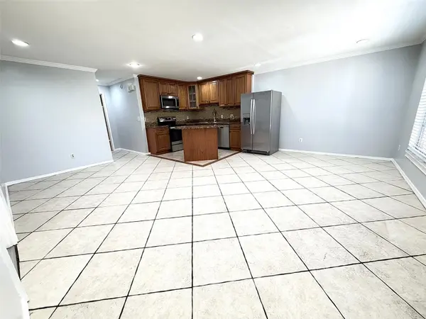 825 QUAIL HOLLOW DR, Orlando, FL 32825