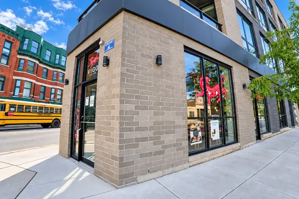 2800 N Lincoln AVE, Chicago, IL 60657
