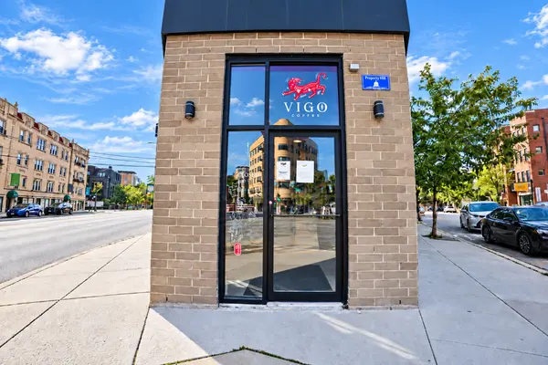 2800 N Lincoln AVE, Chicago, IL 60657