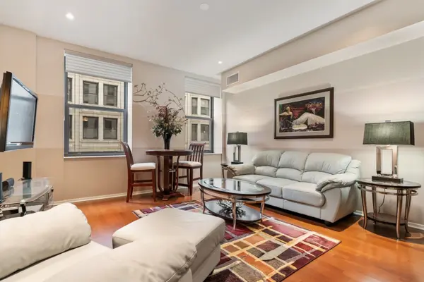 310 S Michigan AVE #1010, Chicago, IL 60604
