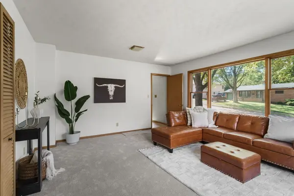 2841 Kelling ST, Davenport, IA 52804