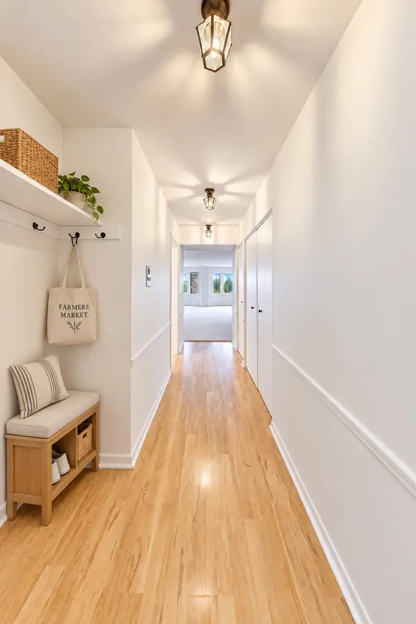 701 Ridge RD #3B, Wilmette, IL 60091