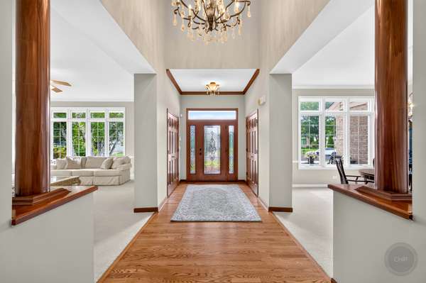 4020 White Eagle DR, Naperville, IL 60564