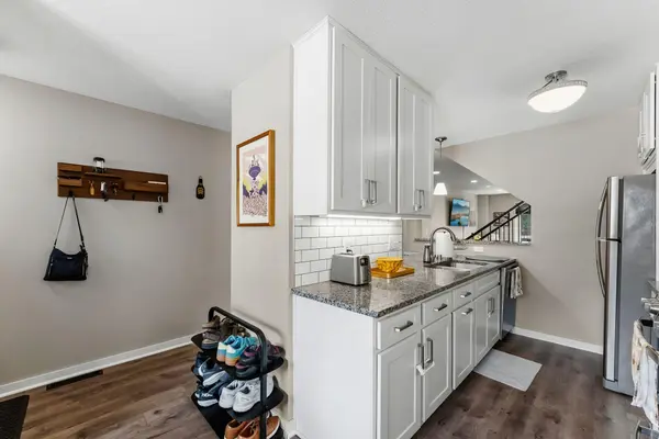 4113 France AVE S, Minneapolis, MN 55416