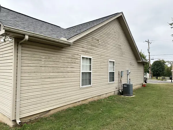 1034 Monticello Pl, Gallatin, TN 37066