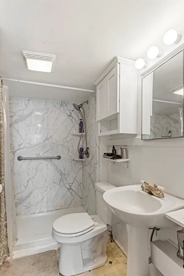 6 D ST, Inman, SC 29349