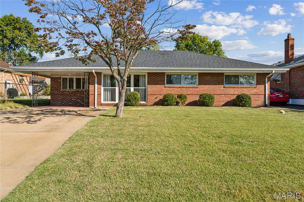 7107 Heege RD, St Louis, MO 63123