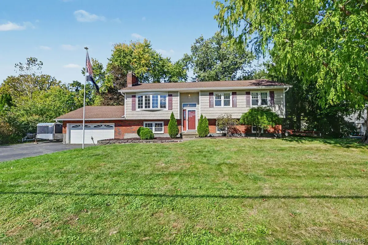 14 Tor RD, Wappingers Falls, NY 12590