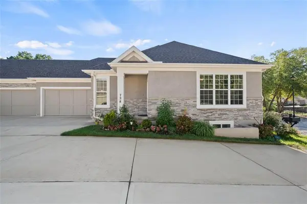 728 E 110th TER, Kansas City, MO 64131