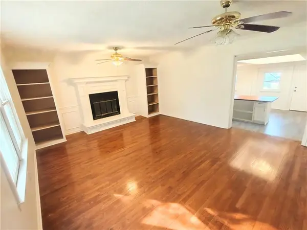 427 N Blake ST, Olathe, KS 66061