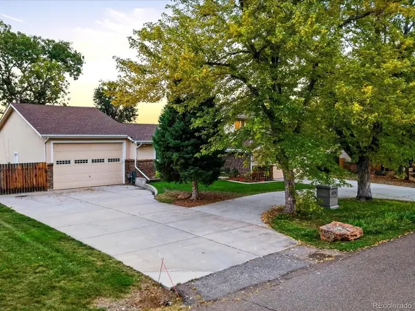 8374 S Yukon, Littleton, CO 80128