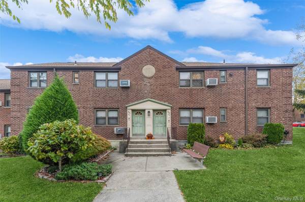 244-25 57th DR #6G Lower, Douglaston, NY 11362