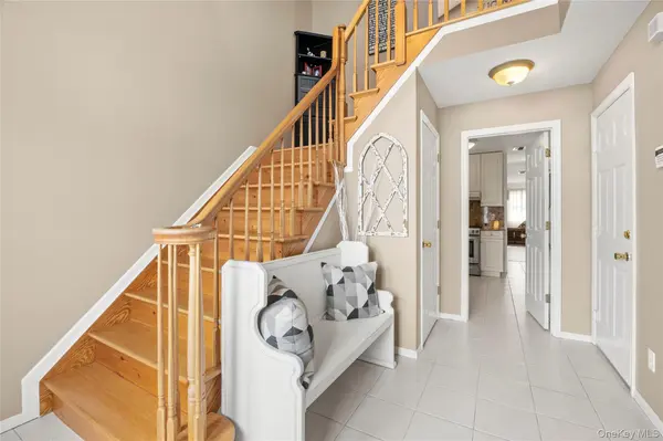 1079 Van Buren AVE, Franklin Square, NY 11010