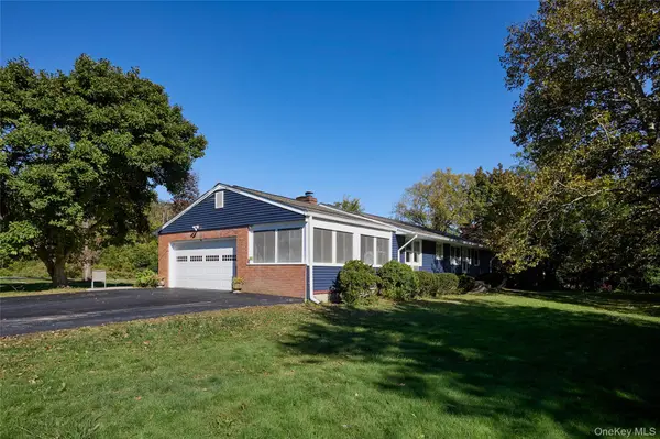 97 Meadow Hill RD, Newburgh, NY 12550