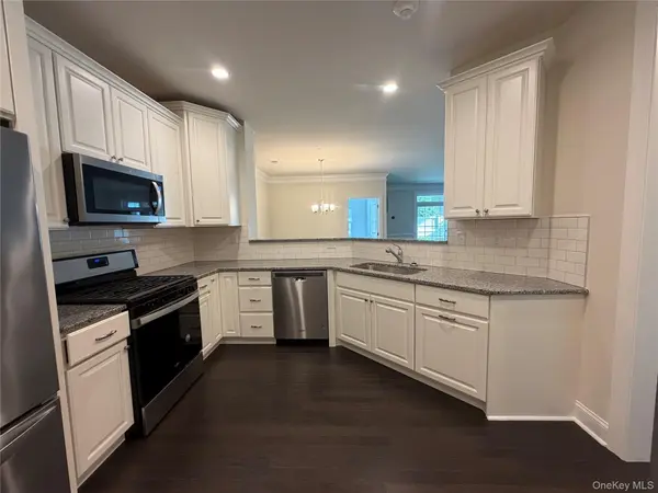 811 Regency DR #802, Fishkill, NY 12524