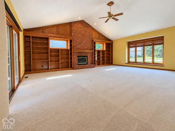 951 Copperwood DR, Carmel, IN 46033