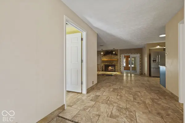 2500 S Edgewood CV, Martinsville, IN 46151