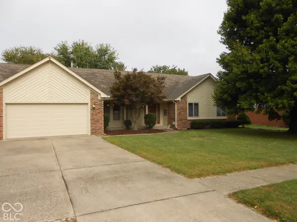 552 Echo Bend BLVD, Greenwood, IN 46142
