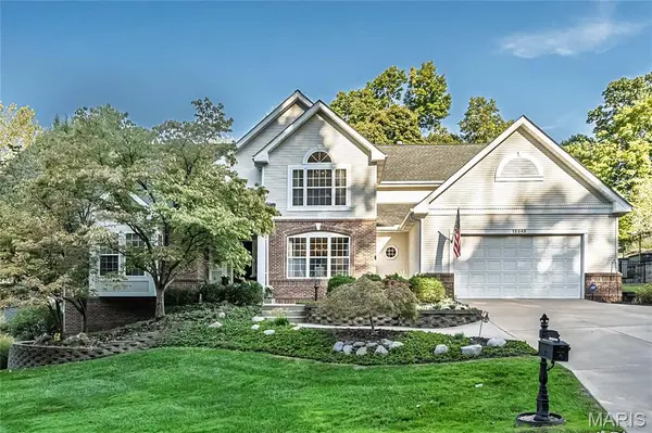 13243 Weatherfield DR, Maryland Heights, MO 63146