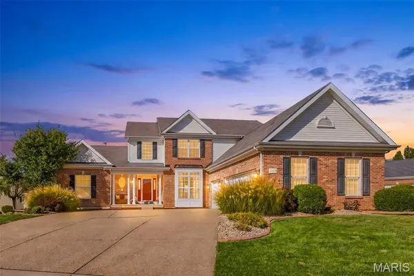 1015 Pearview DR, St Peters, MO 63376
