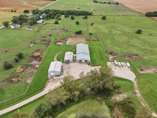 874 E 300n RD, Gibson City, IL 60936