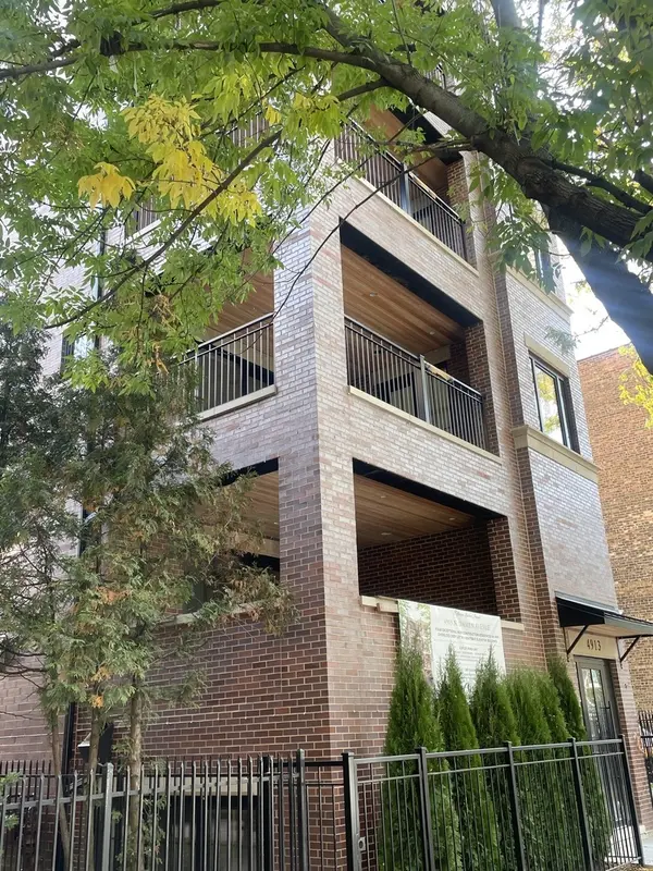4913 N Damen AVE #2, Chicago, IL 60625