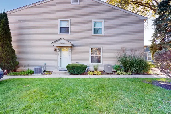 337 Mallard CT, Vernon Hills, IL 60061