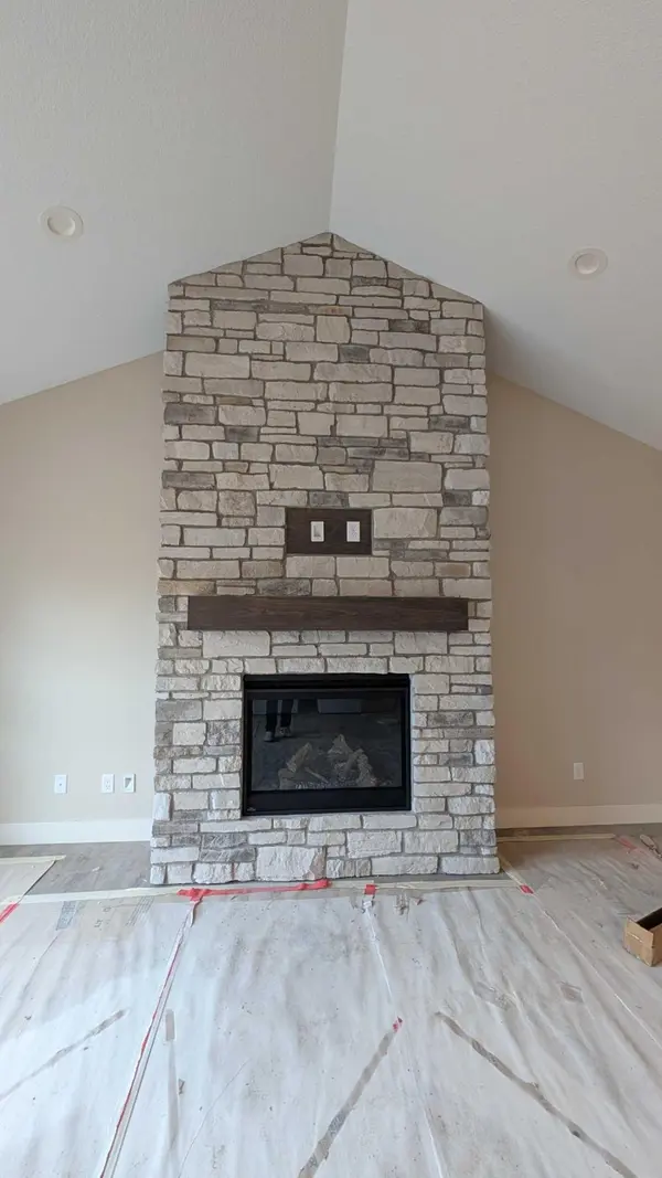 997 152nd AVE, New Richmond, WI 54017