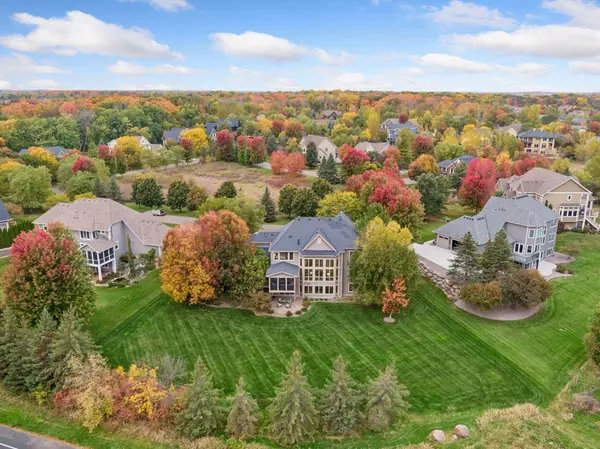 390 Lythrum LN, Medina, MN 55340
