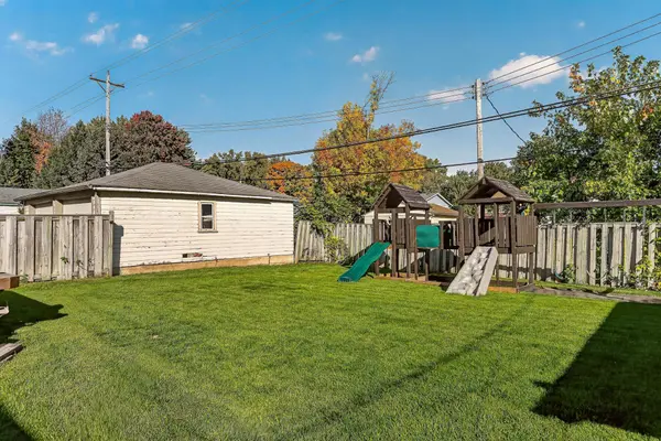 1809 26th ST NW, Rochester, MN 55901