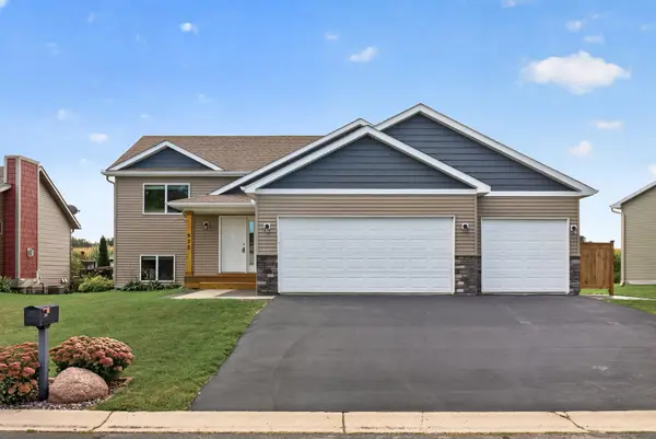 930 Meadows BLVD, Norwood Young America, MN 55397