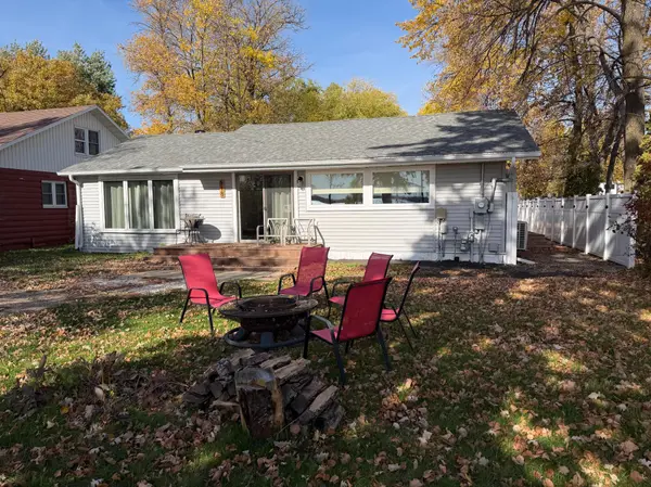 918 W Lake DR, Detroit Lakes, MN 56501