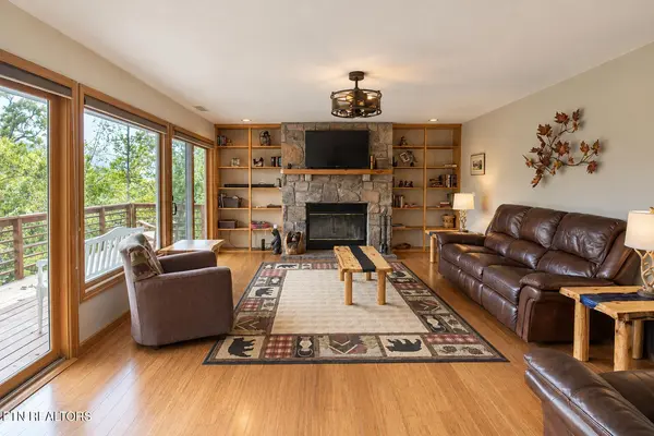 504 Matterhorn Drive, Gatlinburg, TN 37738