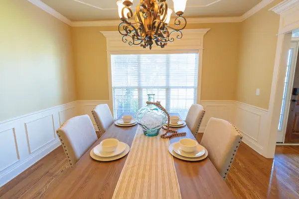 1215 Twin View Dr, Murfreesboro, TN 37128