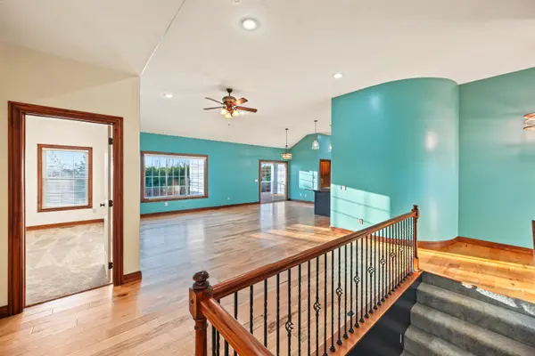 2208 Brookefield Dr, Salina, KS 67401