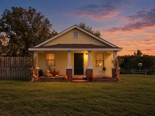 4063 Bear Creek RD, Reeds Spring, MO 65737