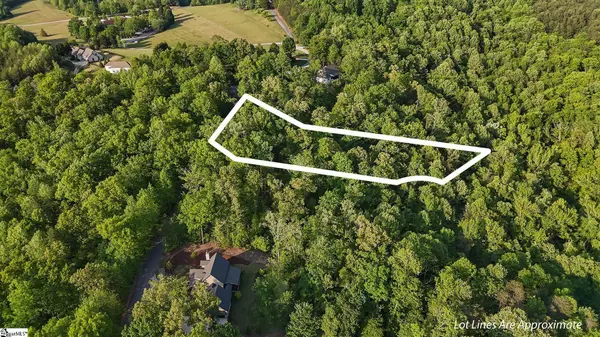 5 Rhone Valley CIR, Travelers Rest, SC 29690