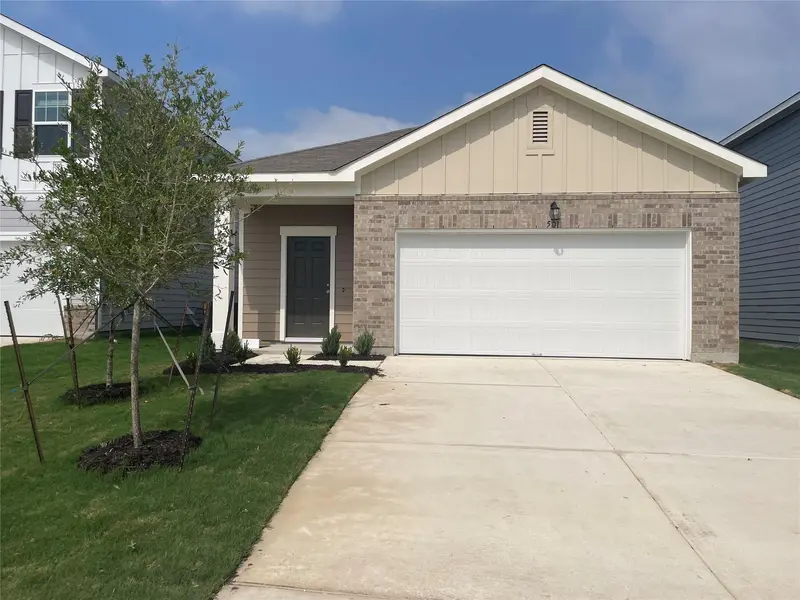 501 Redfish LN, Hutto, TX 78634